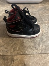 Nike Air Jordan 1 Mid Infant Red And White Size 4c 2015