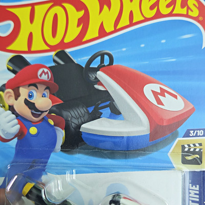 Hot Wheels Screen Time Super Mario Mario Kart Standard Kart 1:64 2024 Unopened