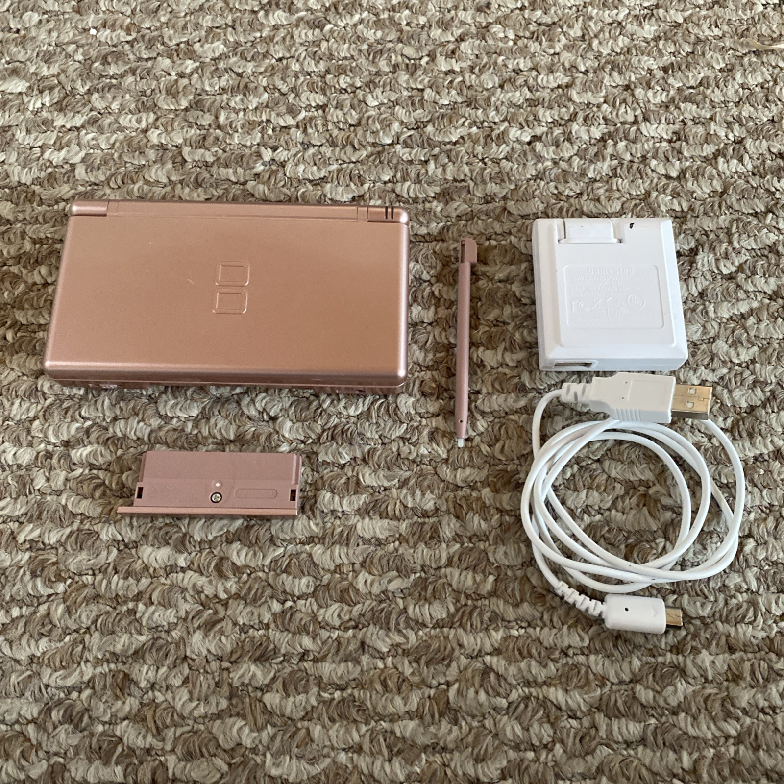 NICE Nintendo DS Lite Video Game Console - Metallic Rose Tested Working Charger