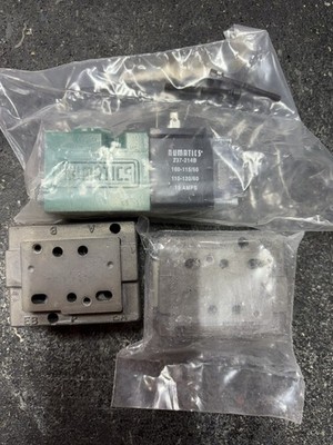 Numatics 237-214B solenoid valve.  NEW with 2 manifolds