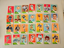 Lot of 28.. 1960 FLEER  Vintage NFL FOOTBALL    LARRY GRANTHAM, BILL MATHIS
