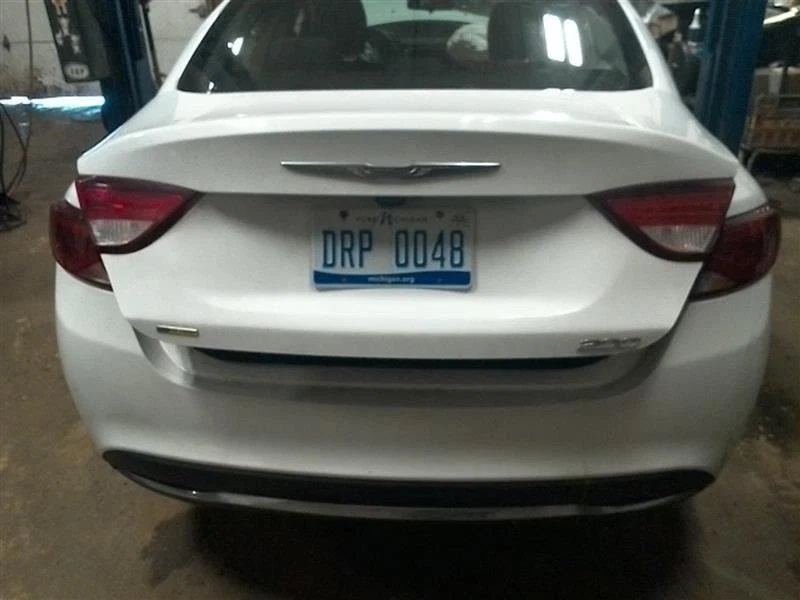 Passenger Right Front Spindle/Knuckle Sedan Fits 15-17 200 10212329 - Image 4 of 4