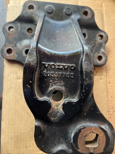 Truck  VOLVO VNL SPRING HANGER P/N: 20587755