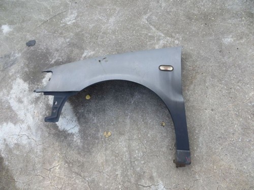 VW POLO (6N1)  Kotflügel links vorn unlackiert
