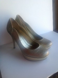 guess gold glitter heels
