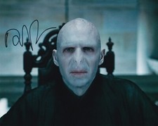 RALPH FIENNES signed autograph 20x25cm HARRY POTTER in person autograph ACOA