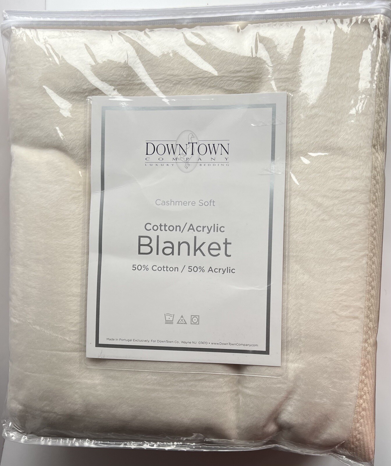 DOWNTOWN Company Cotton/Acrylic Blend Blanket Cashmere Softness Cream
