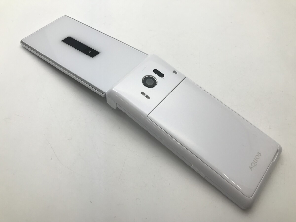 Téléphone Portable SHARP SH-06G AQUOS Clapet Android Débloqué Blanc - Occasion Bon état
