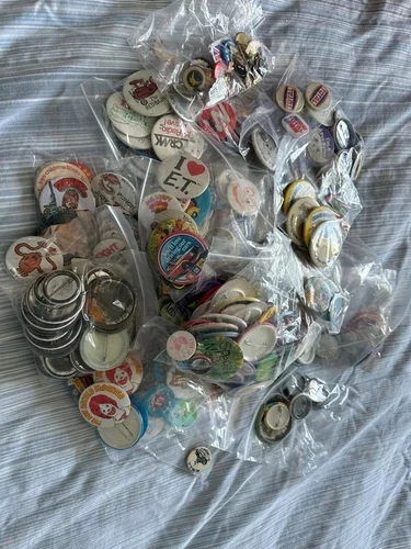 Vintage Retro Pin Badges 500+ 50's TO PRESENT DAY MULTI LISTING CHOOSE YOUR PIN!