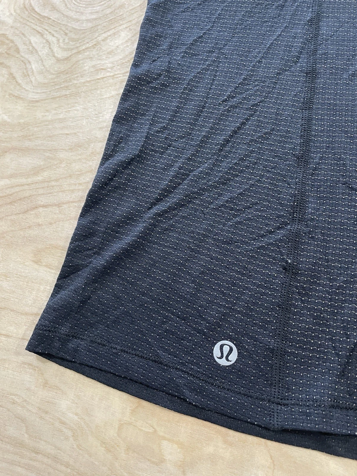 lululemon dark black tank-top