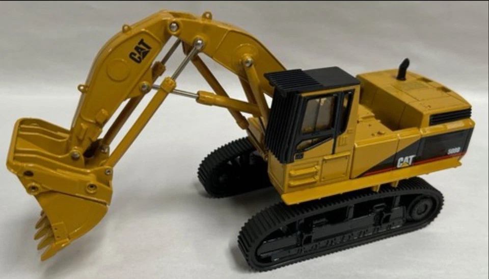 1 new set of tracks for Norscot 1:50  Caterpillar 5080 Front Shovel Excavator - Image 2 of 3