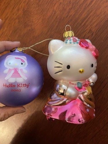 2 HELLO KITTY CHRISTMAS ORNAMENT AVON VINTAGE SANRIO 2003 Cat Kitten Anime Japan
