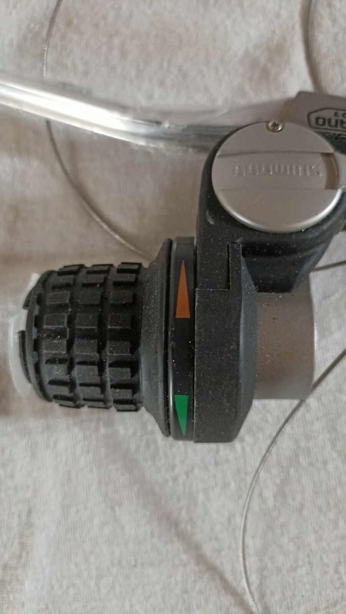 Ensemble de manette de changement de vitesse Shimano Claris SL-R2000 - Manette de dérailleur Ensemble de manette de changement de vitesse Shimano Claris SL-R2000 - Manette de dérailleur