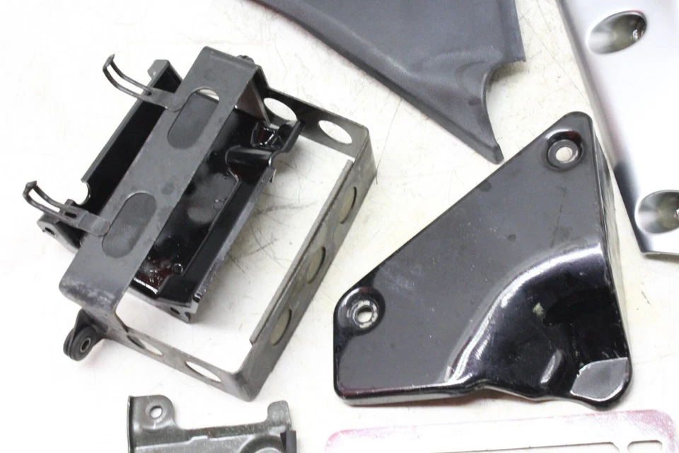 Suzuki Marauder 800 VZ800 1999 OEM JUEGO DE CARENADO CAPUCHAS KIT Foto 4 de 4