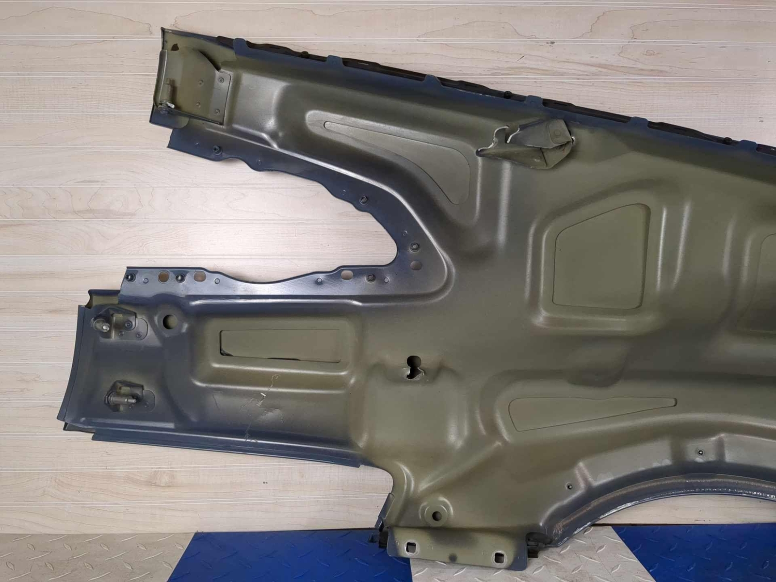 2017-2022 Audi R8 Coupe OEM Passenger Right Side Quarter Panel Kemora Gray Dents