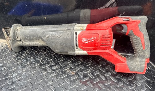 Milwaukee M18 SAWZALL 2621-20 Reciprocating Saw For Parts Or Repair