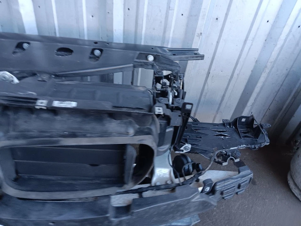 2011-2016 BMW F10 528i 535i 550i Front Radiator Core Support Complete OEM Foto 3 de 4