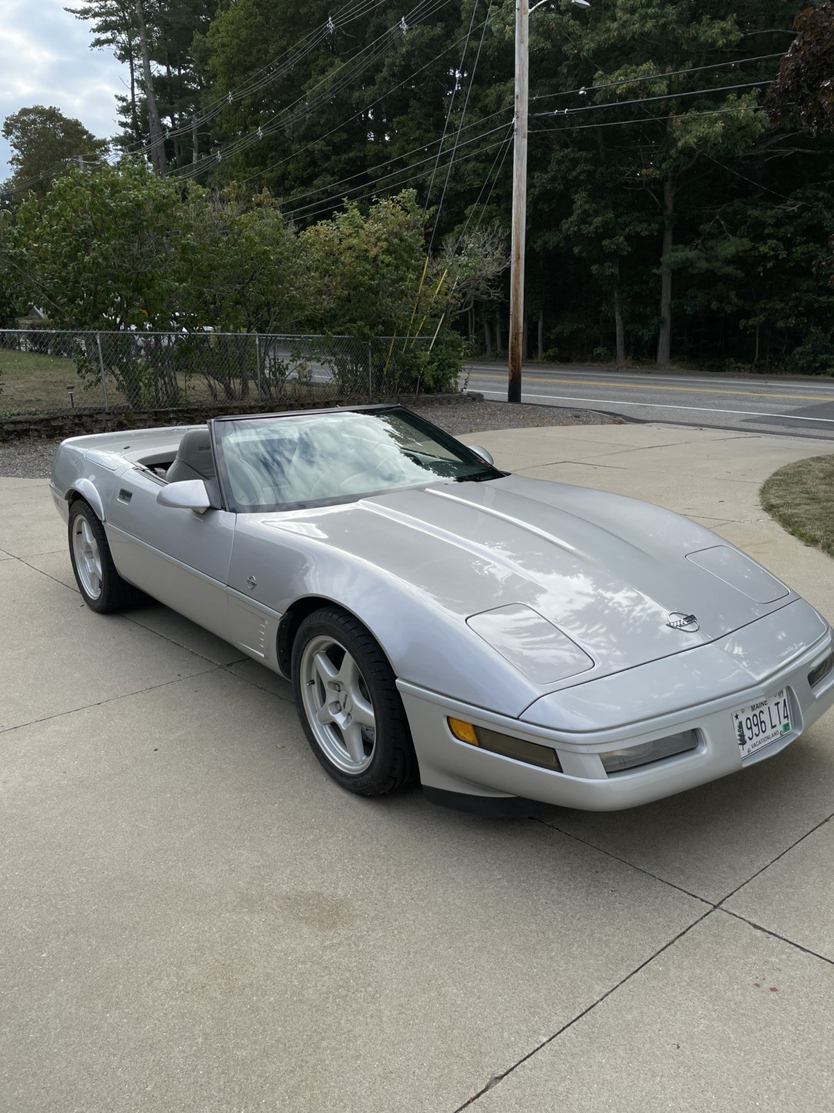 1996 Silver Chevrolet Corvette   | C4 Corvette Photo 3
