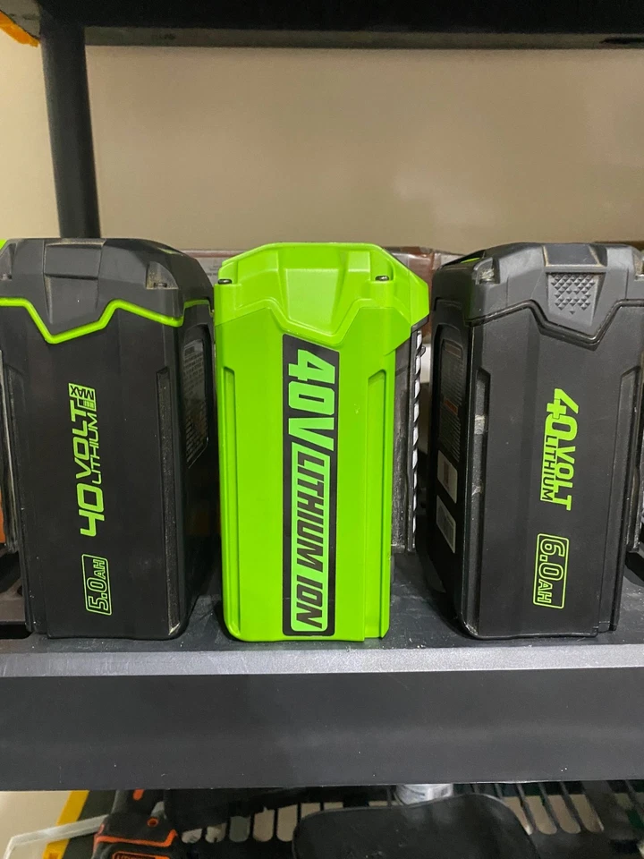 Greenworks 40 v electric lawner mower 21" deck - 19" blade - Image 4 of 4