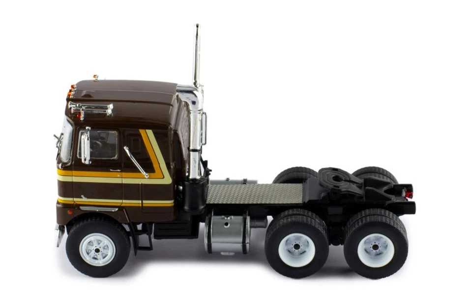 Mack Series F 1977 Prime Mover 1/43 Scale IXO Diecast Model Truck. TR191.22 - image 2 of 4