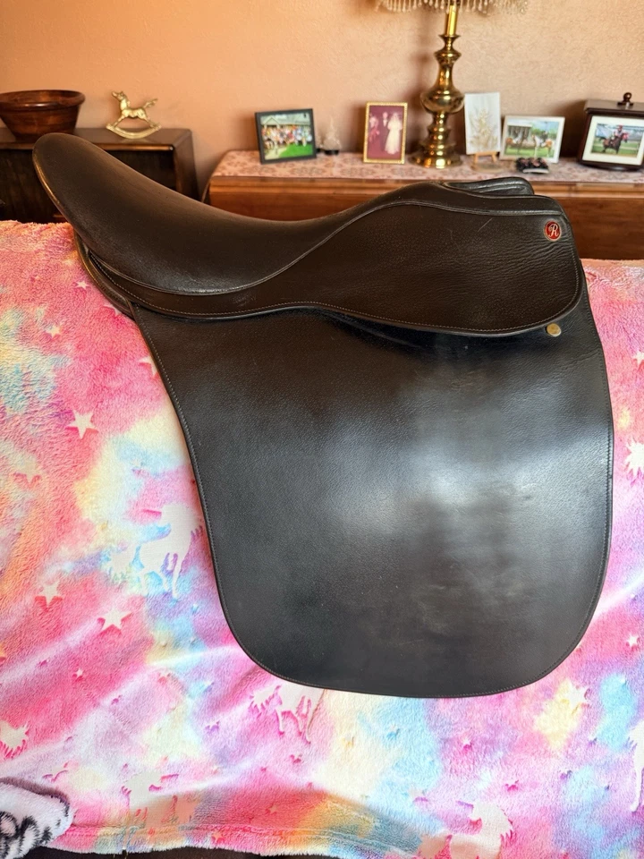 Sillín inglés Rembrandt plano 21 asientos negro Foto 2 de 4