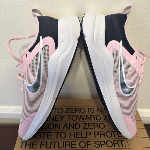 Nike girls Downshifter lightweight comfy Sneaker size 7 - Picture 13 of 16