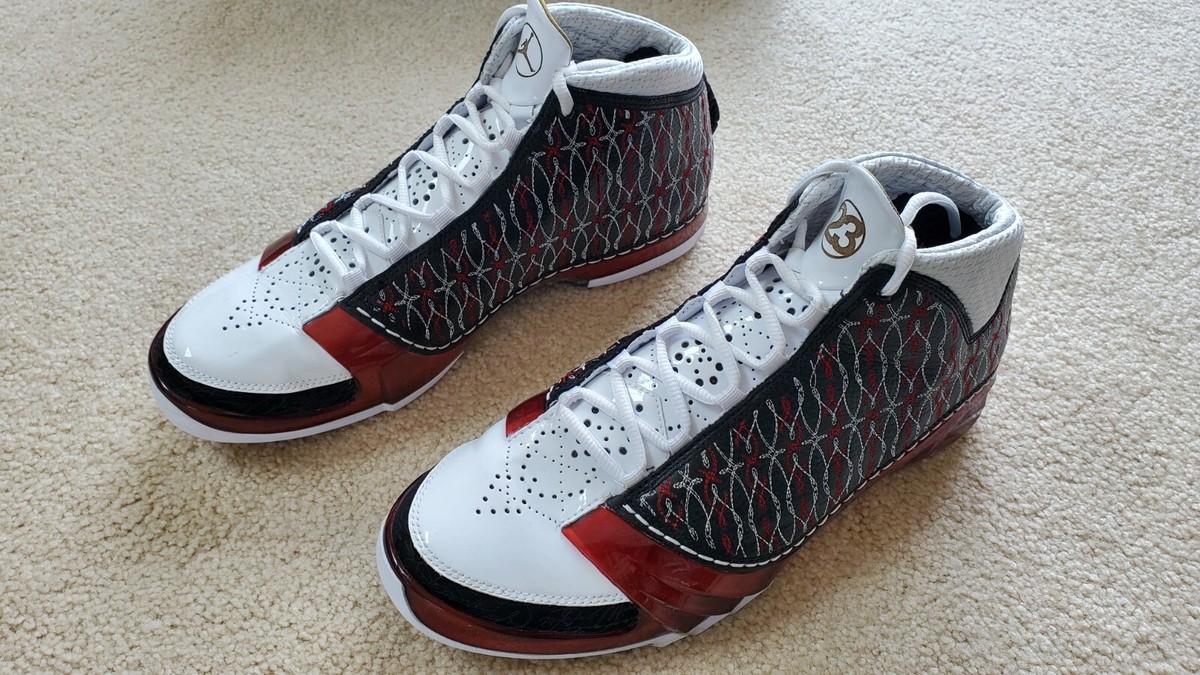 Nike Air Jordan XX3 (23) Chicago Bulls w/ OG Box and Keychain