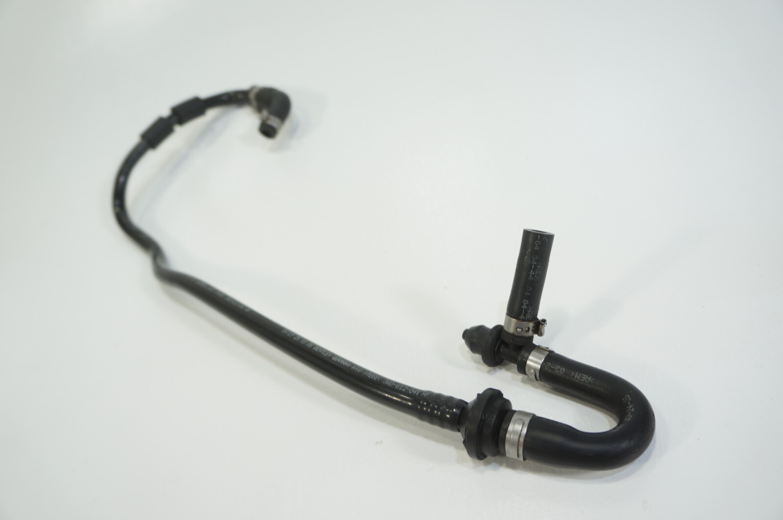 03-2012 Bentley Continental GT GTC FLying Spur Vacuum Reservoir Tank Hose Pipe