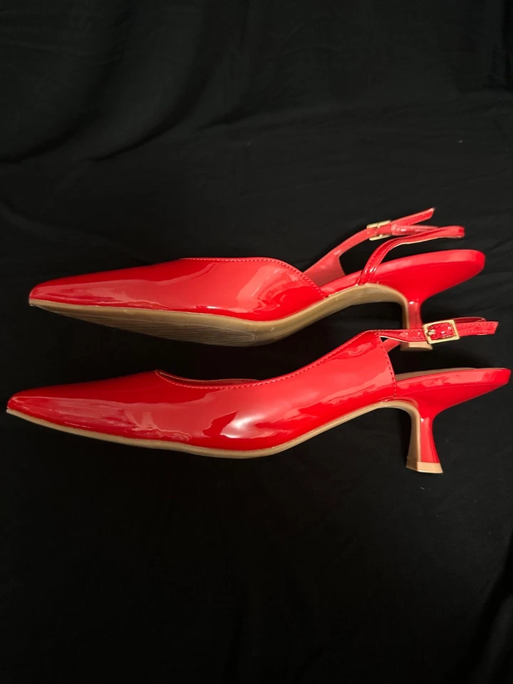 BCBGeneration Kittie Kitten Heel Slingback Pump - Lápiz labial patente 9 Foto 3 de 4