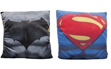 Batman vs. Superman Kissen 40 x 40 cm | Wendekissen | DC Comics Fanartikel