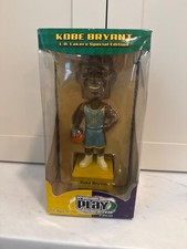 Kobe Bryant 2002 Bobblehead Premium Play Makers Special Edition Upper Deck Blue