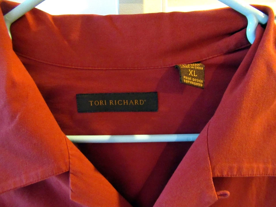 Tori Richard вышитый Санта Рождественские сани XL мужской шелк красный SS рубашка EXC - Изображение 4 из 4