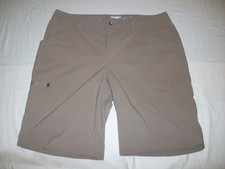 MARMOT CARGO SHORTS MENS SIZE 34 MARMOT CASUAL HIKING SHORTS NICE!