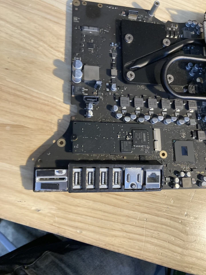 Apple A1419 Motherboard For iMac i5-7600K 3.8GHz MNED2LL/A 256GB SSD - Image 2 of 4