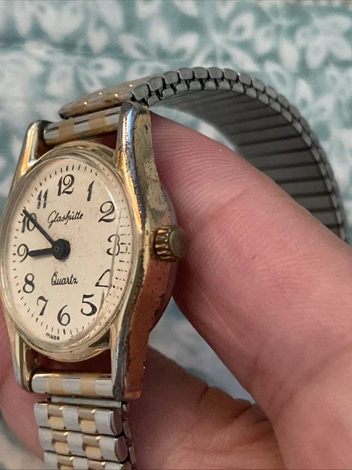 Vintage Glashütte Quartz Ladies Wristwatch – Two Tone Band  - Image 4 of 4