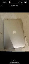 Apple MacBook