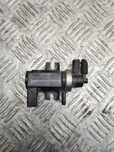 Volkswagen Golf IV 2002 Diesel Turbolader Druckwandler Magnetventil DRA20117