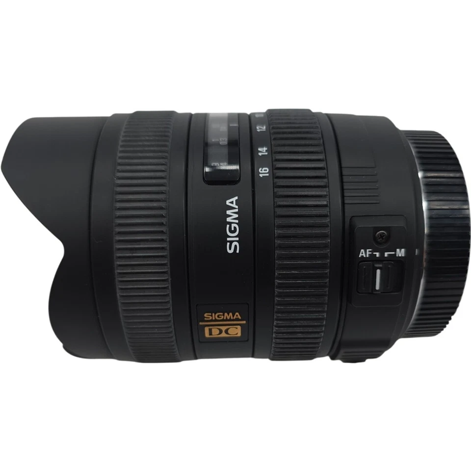Lente zoom ultra gran angular Sigma 8-16 mm f/4,5-5,6 DC HSM para Canon con estuche Foto 4 de 4