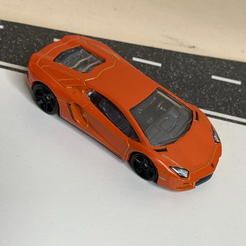 Hot Wheels 2012 New Models Lamborghini Aventador LP 700-4 12/247 Orange NM - Picture 12 of 13