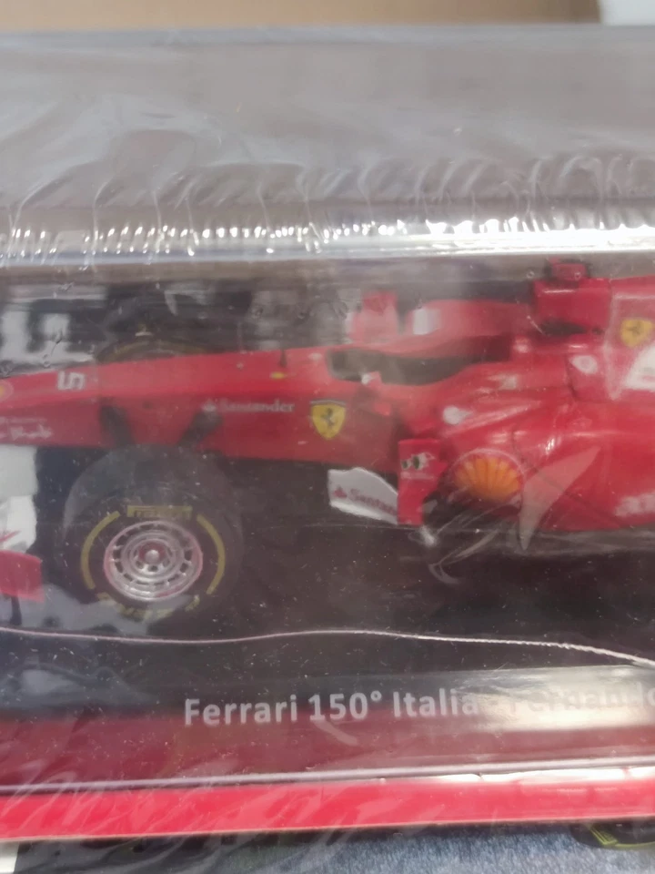 1:24 Ferrari F150 - Fernando Alonso - 2011 150° Unità D'Italia - Con Vetrina - Immagine 4 di 4