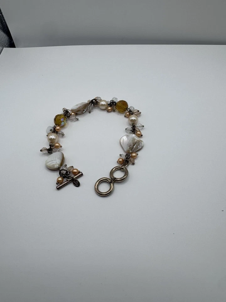 Pulsera Premier Designs Firmada Concha Cuentas Blancas y Doradas Moda Mujer Foto 3 de 4