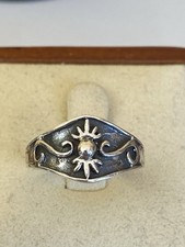 Vintage Sterling Silver Medieval Design Ring Size O