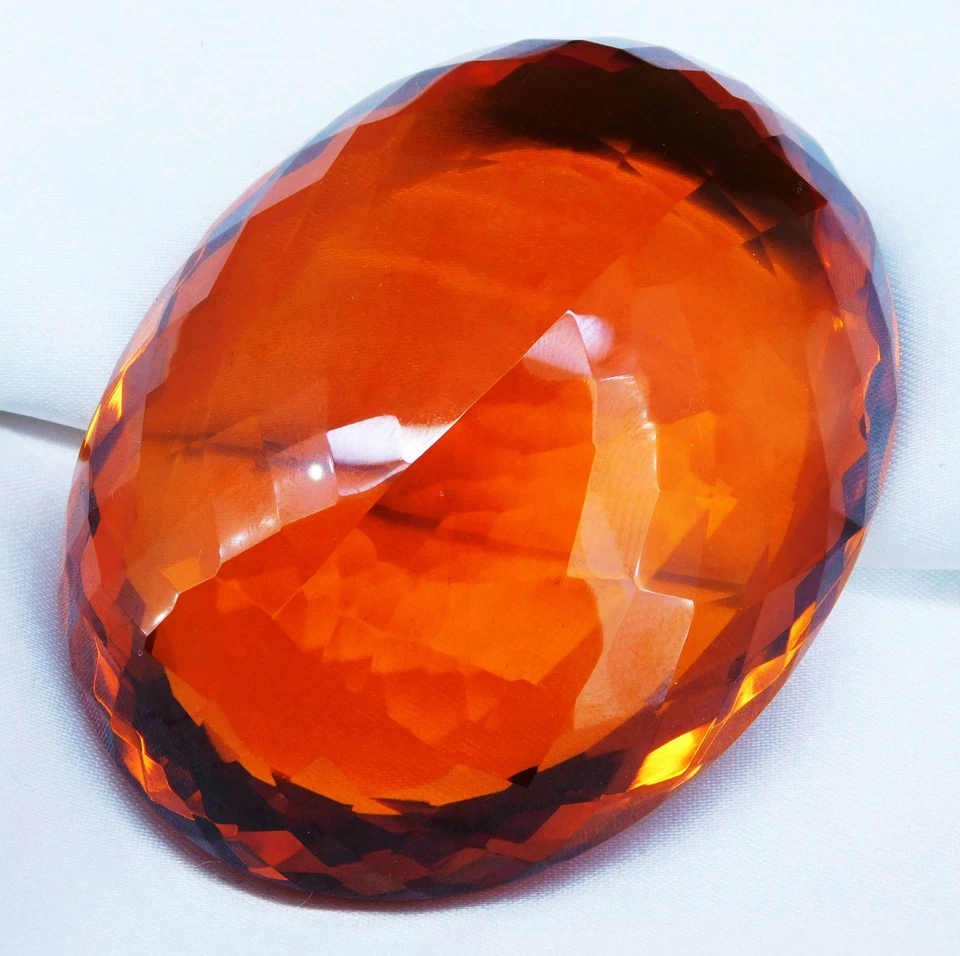 Certified 1170.00 Ct Natural Orange Citrine Giant Gemstone for Display - Image 3 of 4