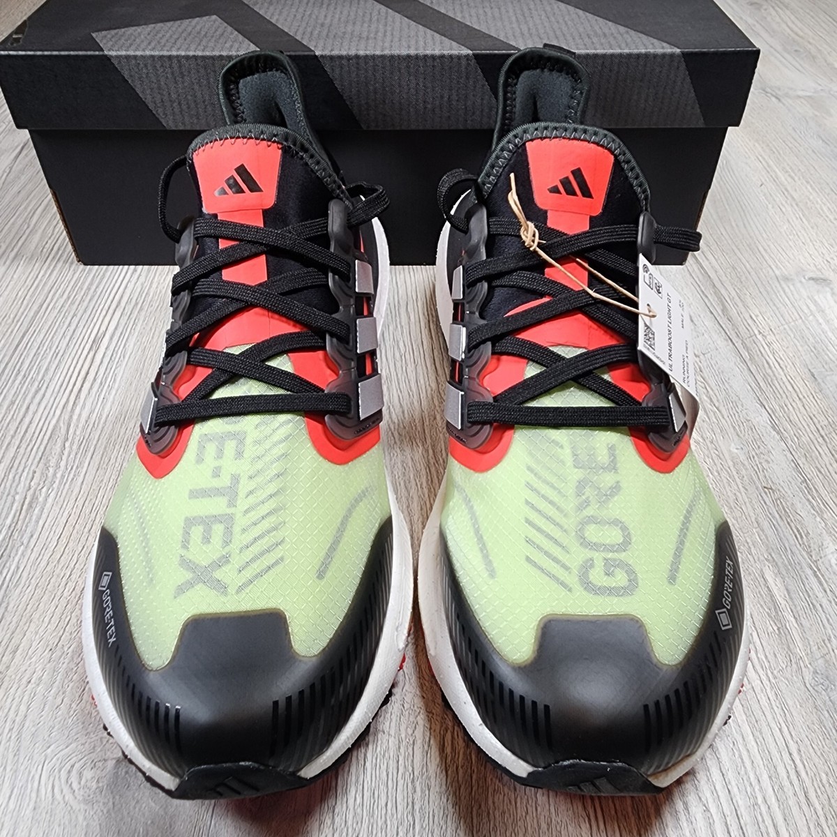 Size Adidas UltraBoost Light GORE-TEX Black Lucid Lemon for