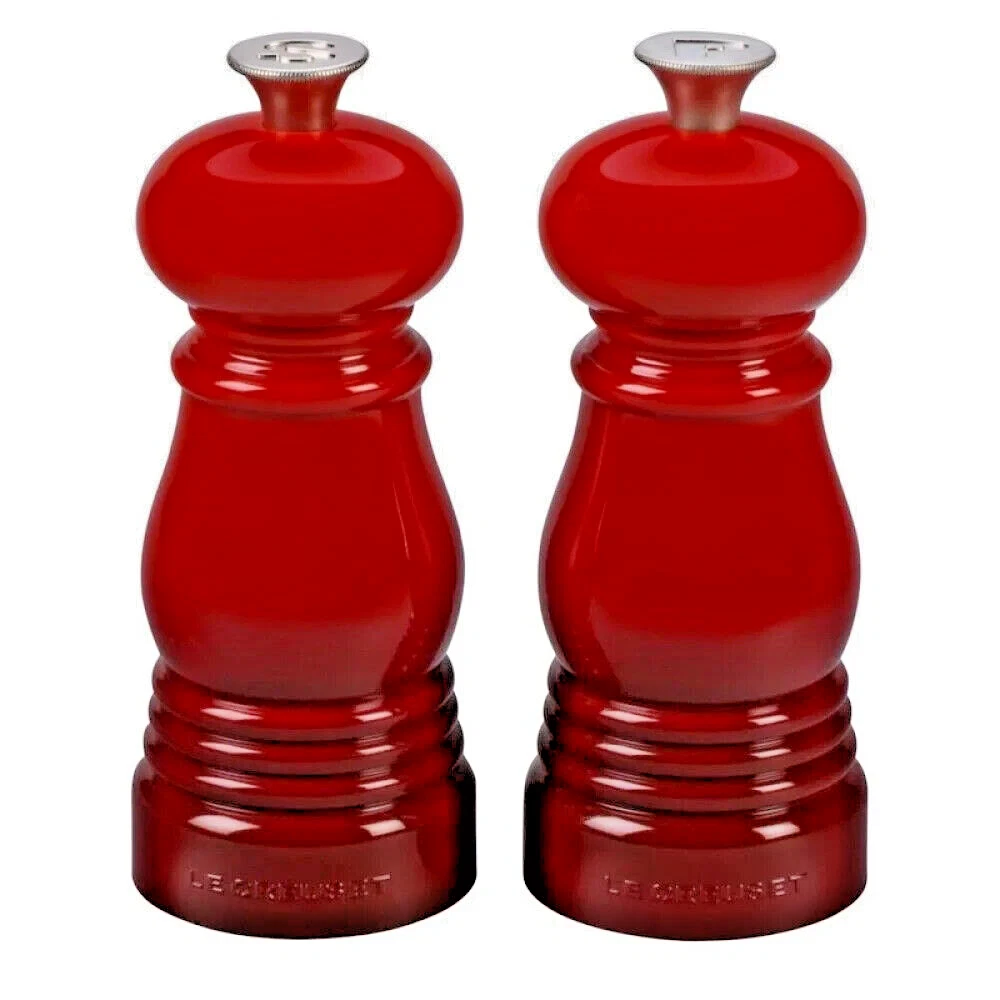 Le Creuset SALT and PEPPER Mill 2-Piece Set CHERRY RED 5" Tall NEW in PACKAGE