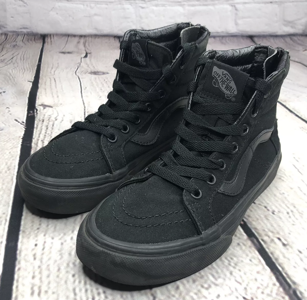 Black leather vans cheap shoes size 3