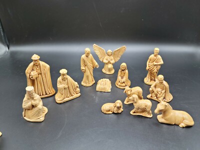 Vintage 13 Piece Nativity Set,  Glazed Ceramic In Butterscoth Color