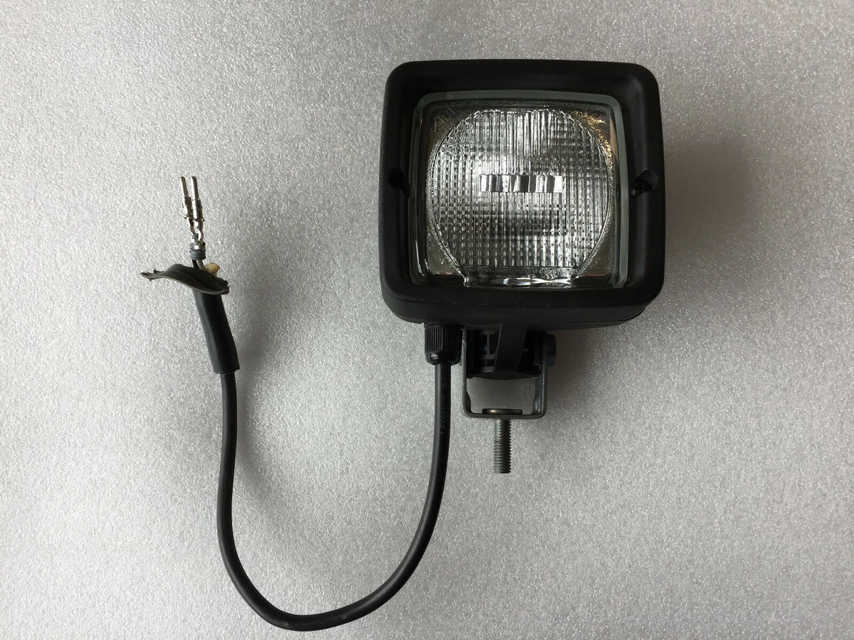 Anbauscheinwerfer Arbeitsscheinwerfer H3 24V 70W A13907 82586929  