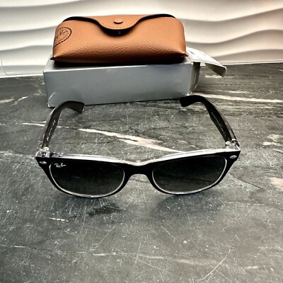 Ray-Ban New Wayfarer Matte Gunmetal Gray Gradient Color Mix