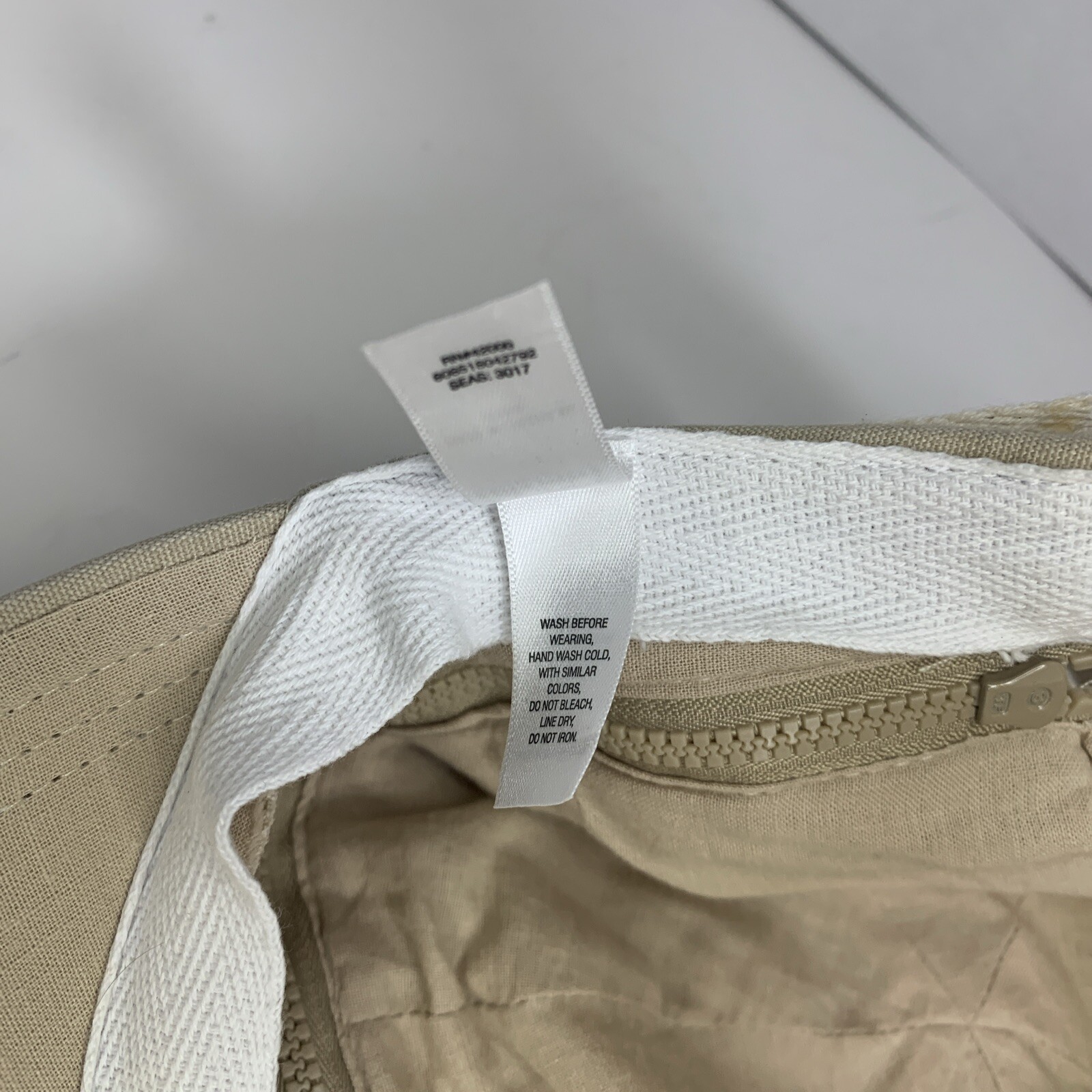 Gardening Busy Bee beige sun hat, Basic Editions,… - image 10